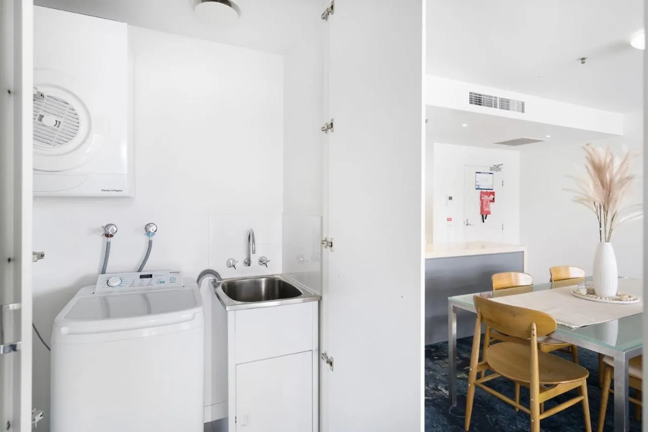 Belle Escapes 24 Harbour Lights Water View Apartment Cairns 0*,  Austrália