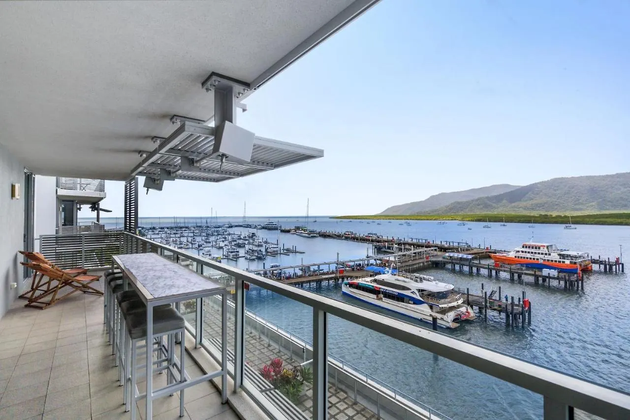 Belle Escapes 24 Harbour Lights Water View Apartment Cairns Austrália