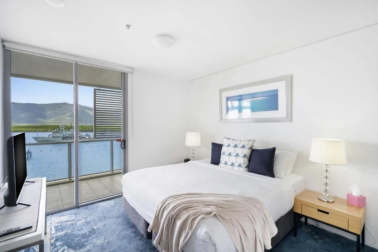 Belle Escapes 24 Harbour Lights Water View Apartment Cairns